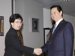 Vietnamese Prime Minister Nguyen Tan Dung meets WHO's General Director, Magaret Chan in Geneva on Jan. 27 (Photo: VNA)