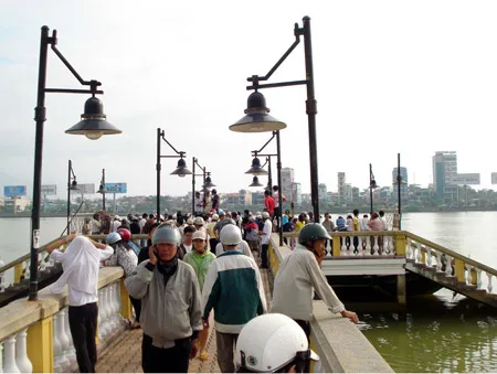 Đà Nẵng: Xem nhảy hiphop, 2 sinh viên chết đuối