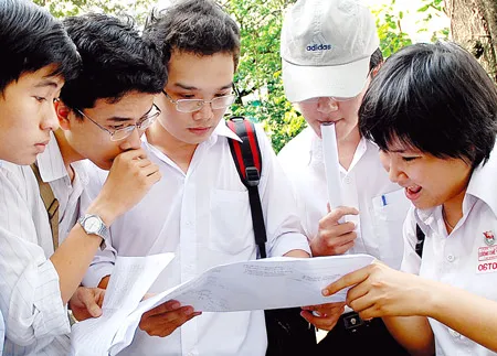Thi tốt nghiệp THPT và tuyển sinh ĐH-CĐ 2010: Nhiều thay đổi... chưa gút