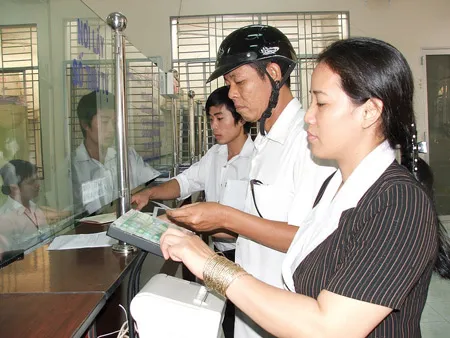 Người dân khó tiếp cận