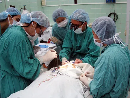 Thừa Thiên-Huế: Mổ mắt miễn phí cho 125 bệnh nhân nghèo