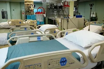 Giường dùng để chăm sóc người bệnh đặc biệt trên tàu y tế của hải quân Mỹ. Con tàu này đã lên đường sang Haiti hôm 15-1 để làm công tác cứu trợ nhân đạo.