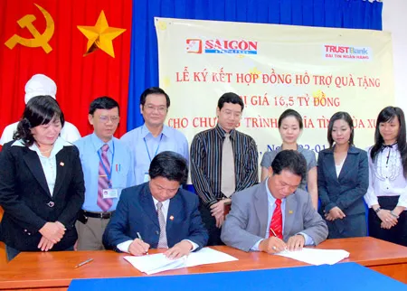 Ngân hàng Đại Tín ủng hộ chương trình “Nghĩa tình mùa xuân” 16,5 tỷ đồng