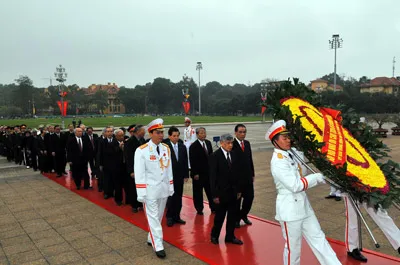 Tiến lên chủ nghĩa xã hội là con đường phát triển tất yếu của cách mạng Việt Nam