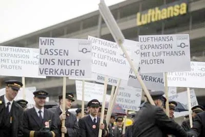 Đức: Phi công hãng hàng không Lufthansa tạm ngưng đình công