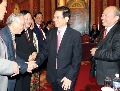 Kỷ niệm 55 năm Ngày Thầy thuốc Việt Nam (27-2): Khẳng định thành quả bảo vệ, chăm sóc sức khỏe nhân dân