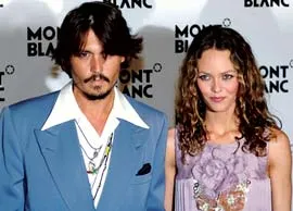 Johnny Depp và vợ, siêu mẫu Vanessa Paradis.