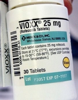 An Australian judge on Friday found arthritis drug Vioxx doubled the risk of heart attacks and was not fit for sale, opening the way for hundreds of lawsuits against US pharmaceutical giant Merck