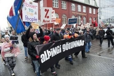 People protest in the streets of Reykjavik. AFP photo