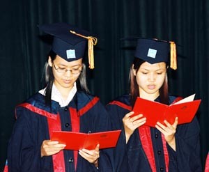 Good university graduates will have chance to study in abroad in MoET's plan in 2010