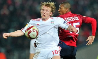 Liverpool forward Dirk Kuyt (L) vies with Lille's Brazilian midfielder Emerson during the UEFA Europa League football match Lille vs. Liverpool on March 11, 2010 in Villeneuve d'Ascq. AFP PHOTO
