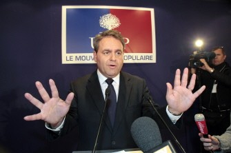 General Secretary of the governing UMP party Xavier Bertrand delivers a speech on March 14, 2010 in Paris after the first round of France's regional elections. AFP photo