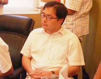 (File) Le Cong Dinh arrested at his home in HCM City in June 2009 (Photo: VOV)