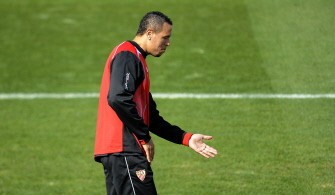 Sevilla's Brazilian forward Luis Fabiano takes part in a training session on March 15, 2010 at the Ciudad Deportiva in Sevilla, on the eve of a Champions league football match against CSKA Moscow. AFP PHOTO