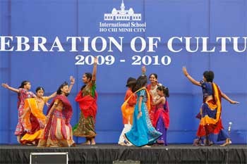 Students perform an Indian dance at ISHCMC’s Celebration of Culture concert in October 2009 (Photo: ISHCMC)