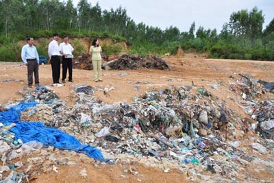 Waste treatment fees skyrocket as more companies suspended ảnh 1