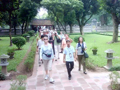 Về đâu du lịch Hà Nội 1.000 năm tuổi?