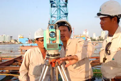 Dìm an toàn đốt hầm đầu tiên ảnh 2 Dìm an toàn đốt hầm đầu tiên ảnh 2