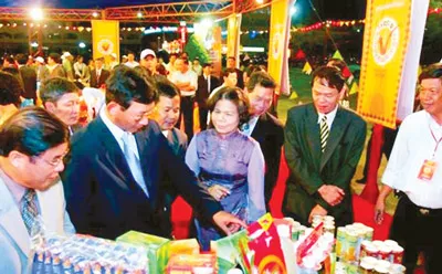 “Bàn đạp” đưa hàng hóa vào Campuchia