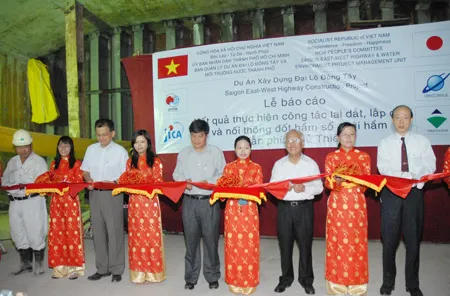 Đốt hầm số 1 đã thông với đường dẫn hầm Thủ Thiêm