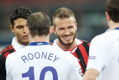 Beckham đã có dịp bắt tay các đồng đội cũ ở Manchester United.