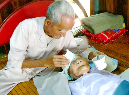 Hậu Giang: Đôi vợ chồng sống hơn trăm tuổi