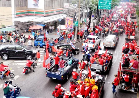 Thái Lan: Chiêu thức nào sau tưới máu?