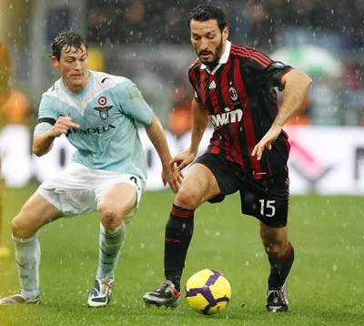 Trận AC Milan - Lazio: Như con thú bị thương