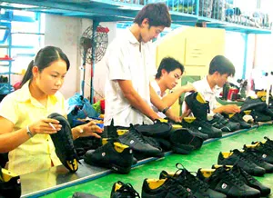 “Mỏi mắt” tìm công nhân
