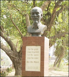 Statue of late President Ho Chi Minh in Kolkata