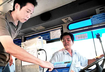 Hoạt động xe buýt tại TPHCM: Có đường nhưng bí lối
