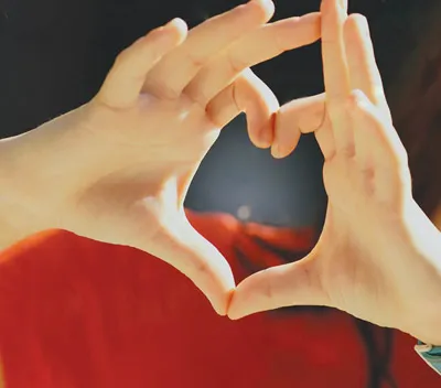 Sao lại “khóa tình yêu”?