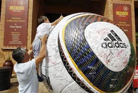 Al-Qaeda dọa tấn công World Cup 2010