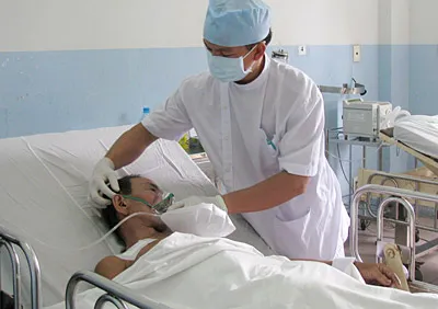 Đỏ mắt tìm điều dưỡng