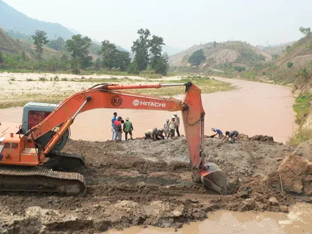 Khai thác vàng trái phép vẫn tiếp diễn tại huyện Đăk Glei tỉnh Kon Tum