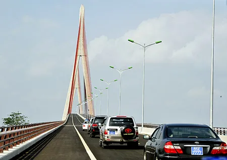 Lộng lẫy cầu Cần Thơ