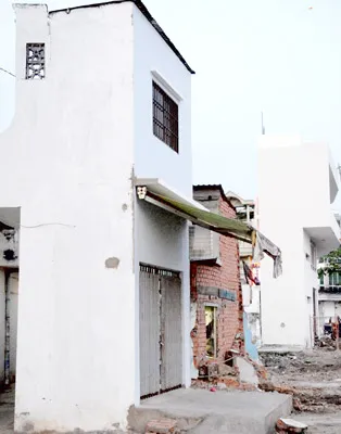 Nhà siêu mỏng ở TPHCM: Giải quyết cách nào?