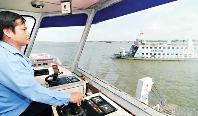 Những chuyến phà cuối cùng. Ảnh: VIỆT DŨNG