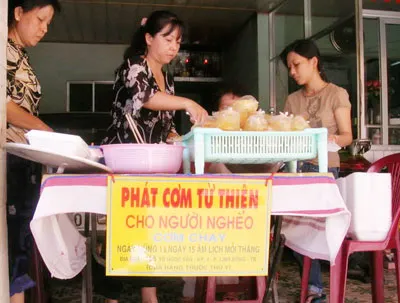 Ấm áp cơm tình nghĩa