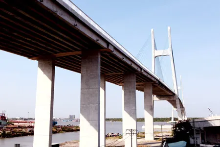 Cầu dây văng Phú Mỹ, cây cầu đẹp và lớn nhất tại TPHCM.