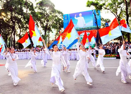 Diễu hành tại lễ mít tinh.