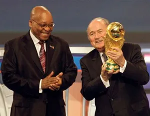 Tổng thống Nam Phi Jacob Zuma và Chủ tịch FIFA Sepp Blatter