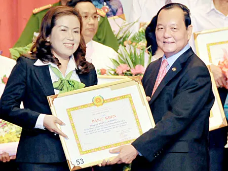 Đảng bộ và nhân dân TPHCM quyết tâm thực hiện Di chúc thiêng liêng của Bác (*)