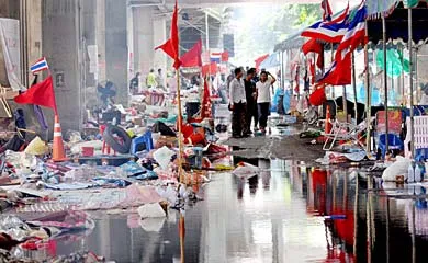 Ai mang nụ cười ra khỏi đất nước Chùa Vàng? - Bài 3: “Một ngày của chiến tranh”