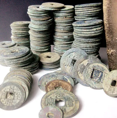 Những đồng tiền cổ giá trị.