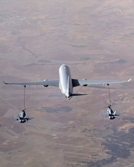 The European aerospace giant EADS has found the US partners it needs for its bid for a major US Air Force tanker contract, according to the company's chief executive Louis Gallois.