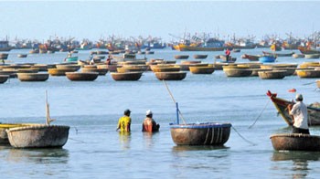Photo titled Ngay moi (New day) by Truong Minh Phuong