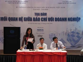 VN Fatherland Front congratulates revolutionary journalists ảnh 1