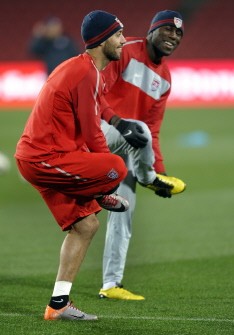 US midfielder Clint Dempsey and US striker Jozy Altidore (R) train at the Ellis Park Stadium in Johannesburg, South Africa, June 17, 2010. Slovenia will play the USA in a World Cup Group C soccer match at the stadium on June 17. AFP PHOTO