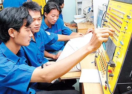 Quốc hội thảo luận về giáo dục đại học:  Bức xúc và sốt ruột!